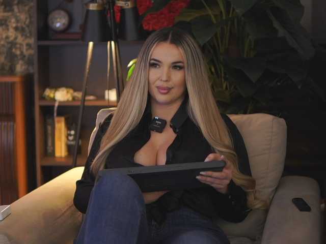 EvaSunderland live cam on BongaCams