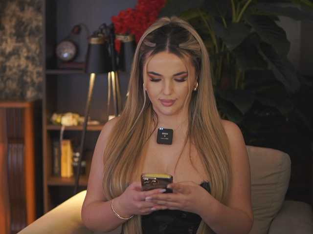 EvaSunderland live cam on BongaCams