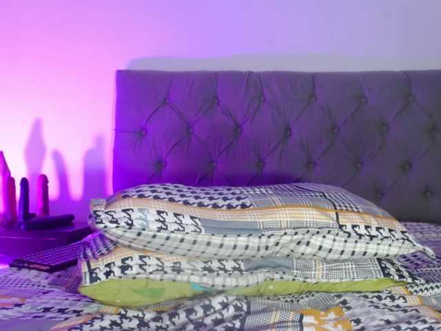 luna-miaa live cam on BongaCams