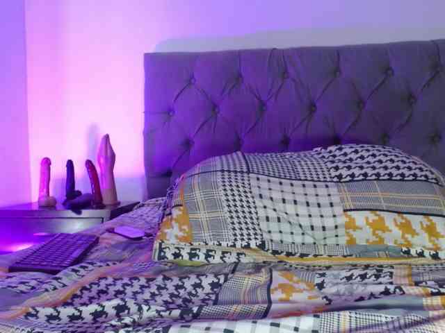 luna-miaa webcam