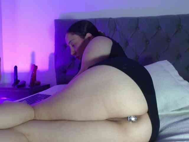 luna-miaa webcam
