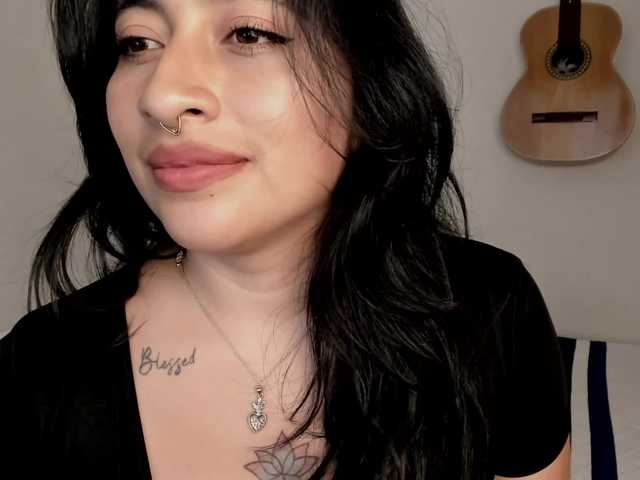 LisaHadwin live cam on BongaCams