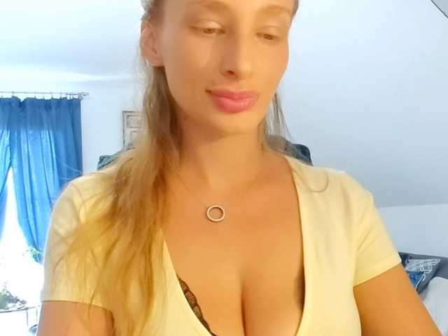 MarilynShow live cam on BongaCams