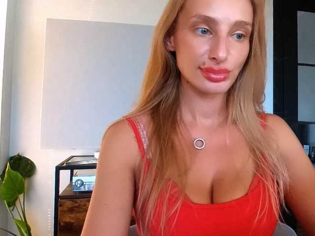 MarilynShow live cam on BongaCams