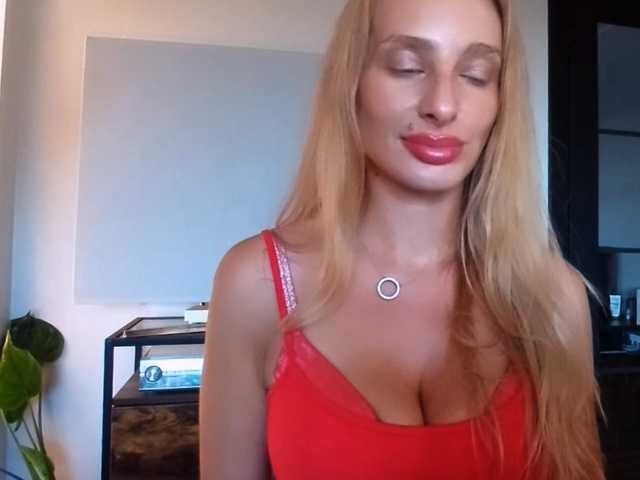 MarilynShow live cam on BongaCams