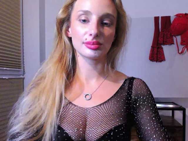 MarilynShow live cam on BongaCams