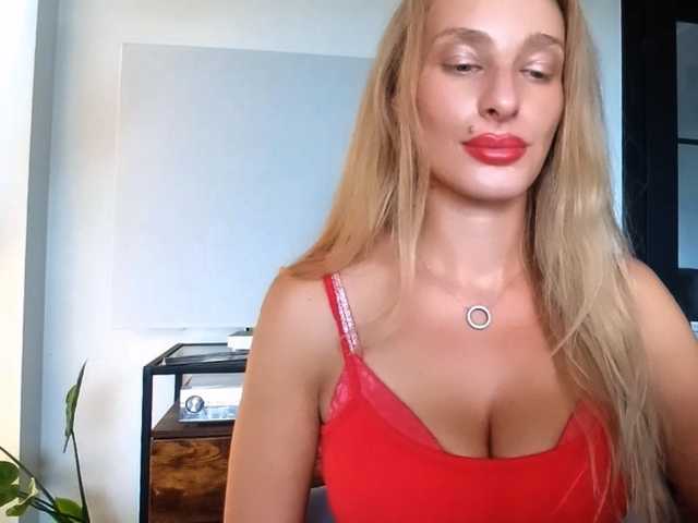 MarilynShow live cam on BongaCams