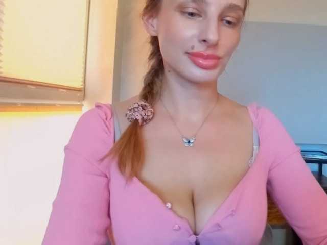 MarilynShow's BongaCams show and profile