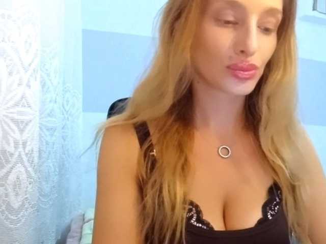 MarilynShow live cam on BongaCams