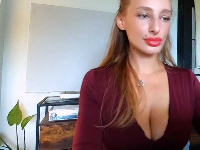 MarilynShow live cam on BongaCams