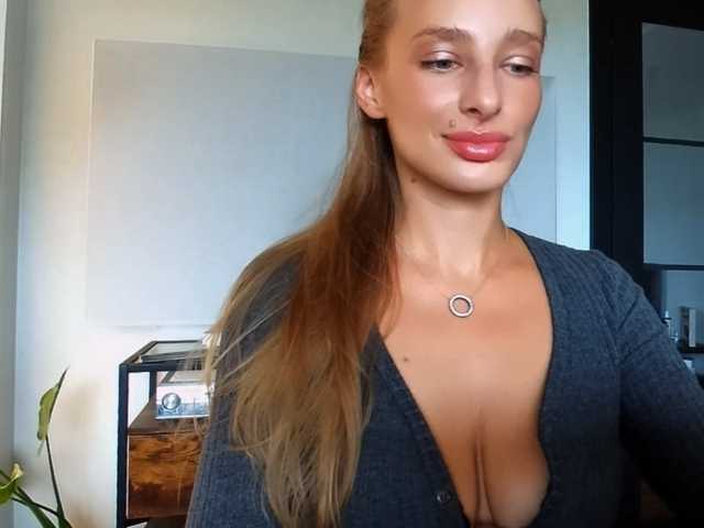 MarilynShow live cam on BongaCams