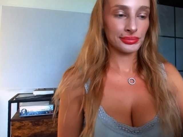 MarilynShow live cam on BongaCams