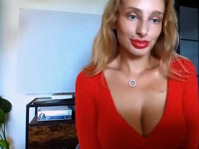 MarilynShow live cam on BongaCams