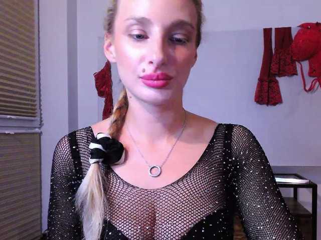 MarilynShow live cam on BongaCams