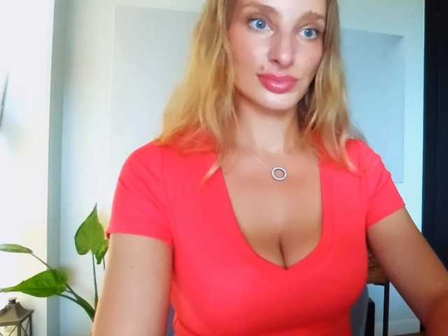 MarilynShow live cam on BongaCams