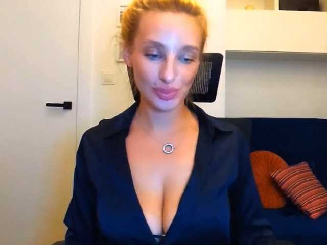 MarilynShow live cam on BongaCams