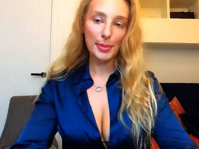 MarilynShow, en directo ahora en BongaCams