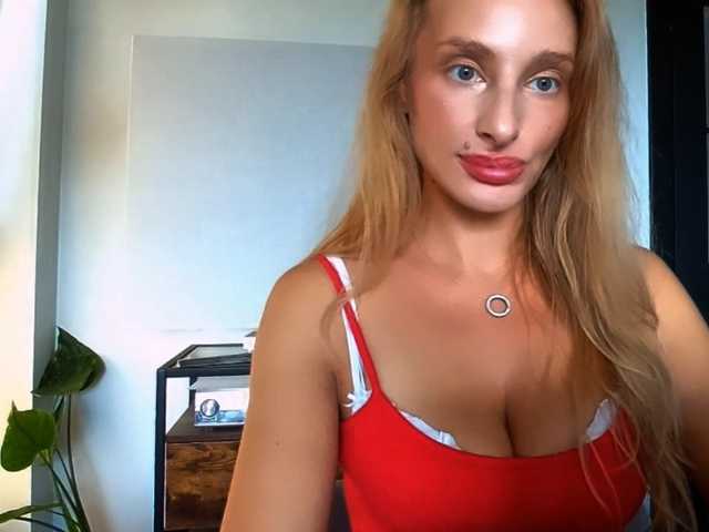 MarilynShow live cam on BongaCams