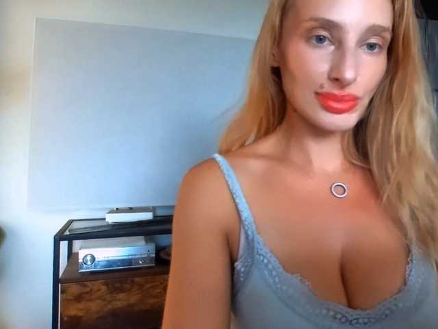 MarilynShow live cam on BongaCams