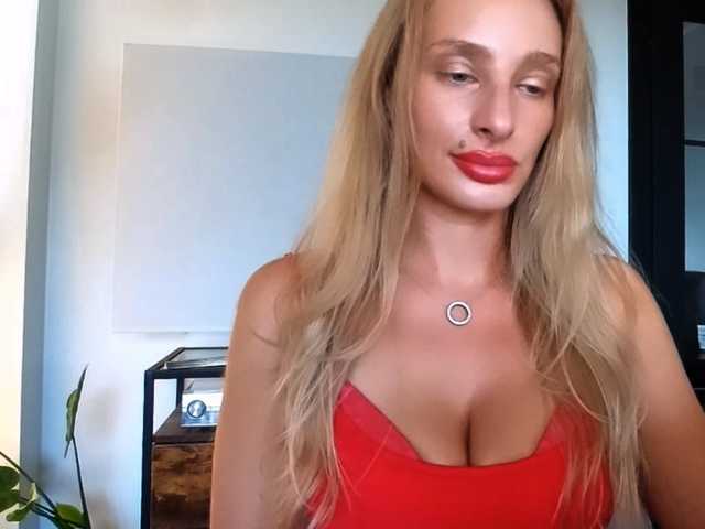 MarilynShow live cam on BongaCams