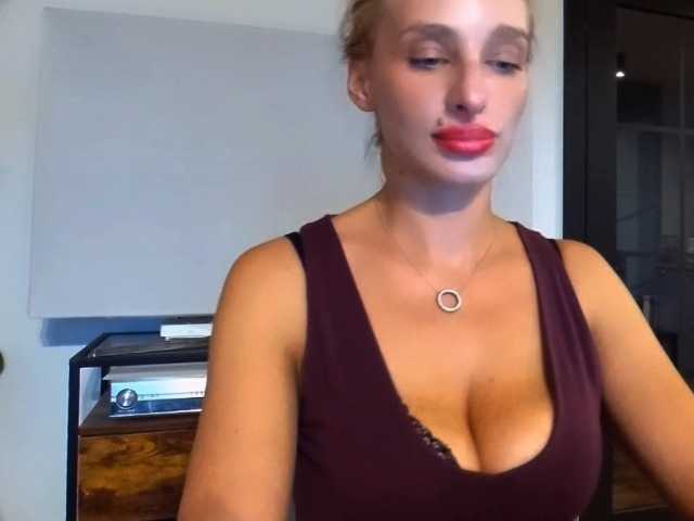 MarilynShow live cam on BongaCams
