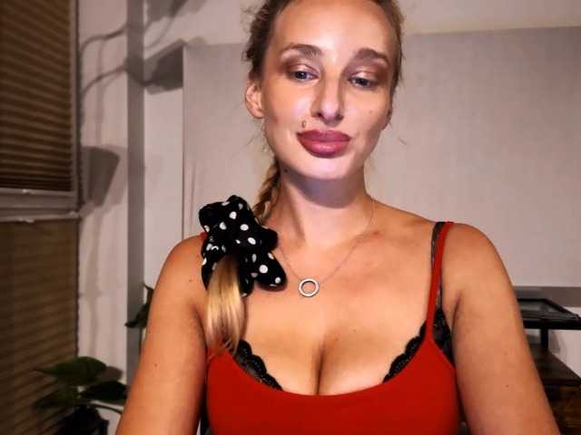 MarilynShow live cam on BongaCams