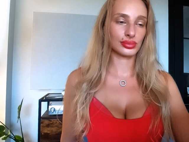 MarilynShow live cam on BongaCams