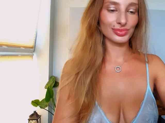 MarilynShow webcam