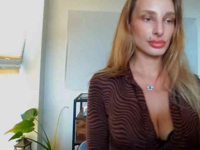 MarilynShow webcam