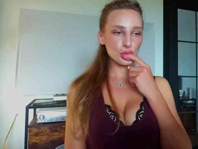 Model: MarilynShow