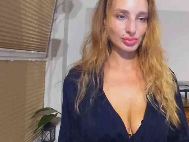 MarilynShow webcam