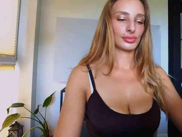 MarilynShow webcam