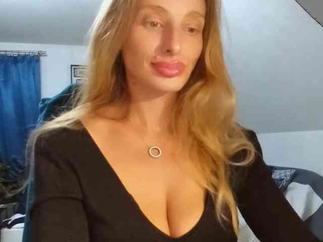 Model: MarilynShow
