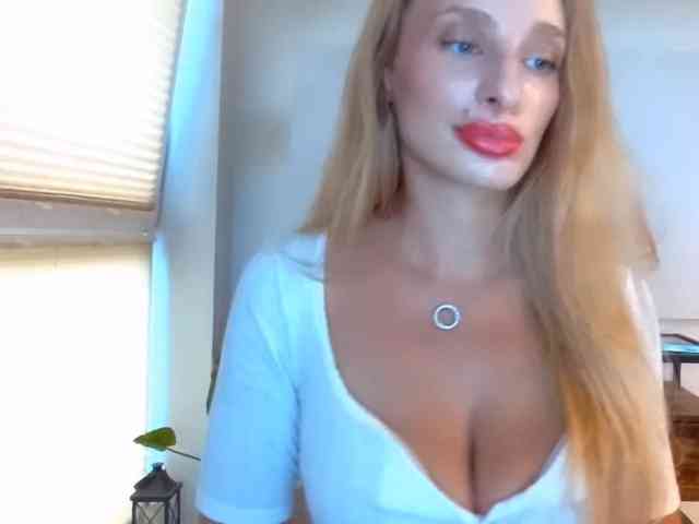 MarilynShow webcam