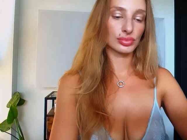 Model: MarilynShow