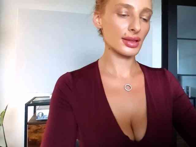 MarilynShow webcam