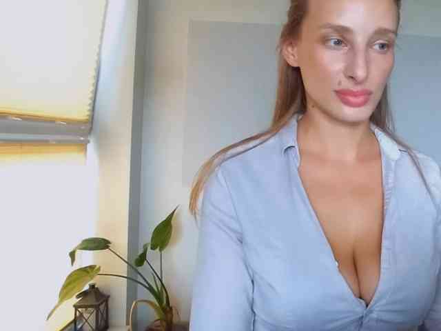 MarilynShow webcam