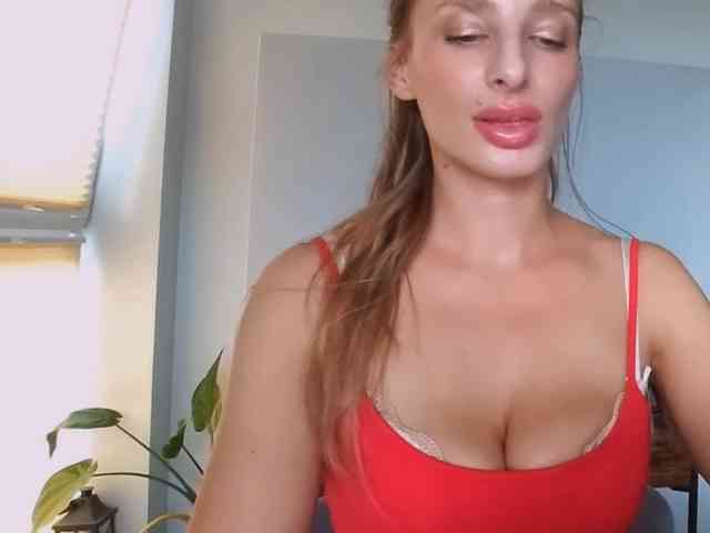 MarilynShow webcam