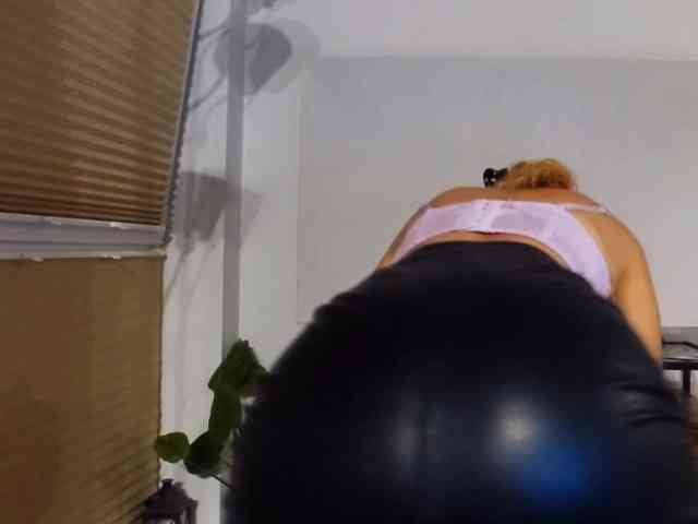 MarilynShow webcam