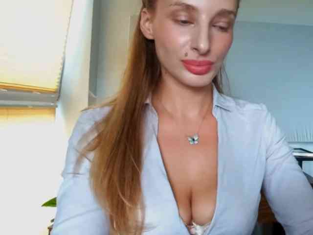 MarilynShow webcam