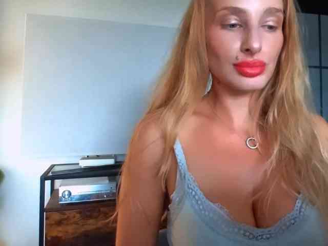 MarilynShow webcam