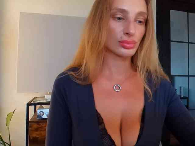 MarilynShow webcam