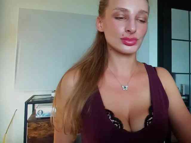MarilynShow webcam