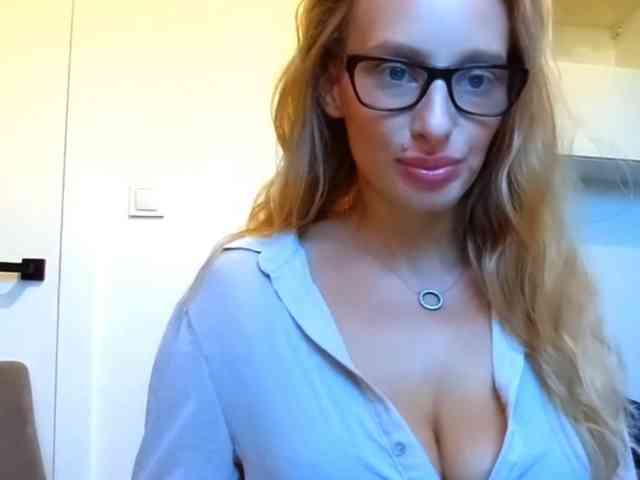 MarilynShow webcam