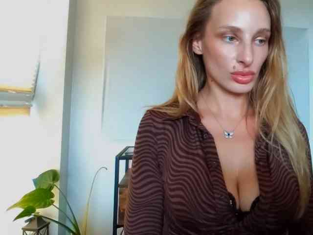 MarilynShow webcam