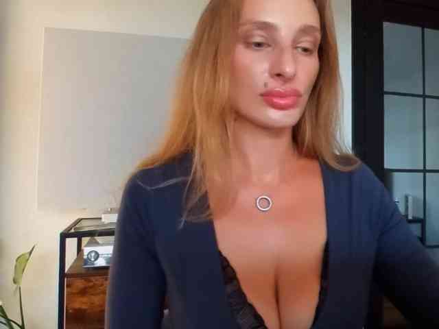MarilynShow webcam