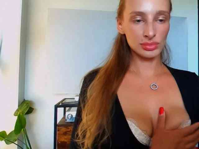 MarilynShow webcam