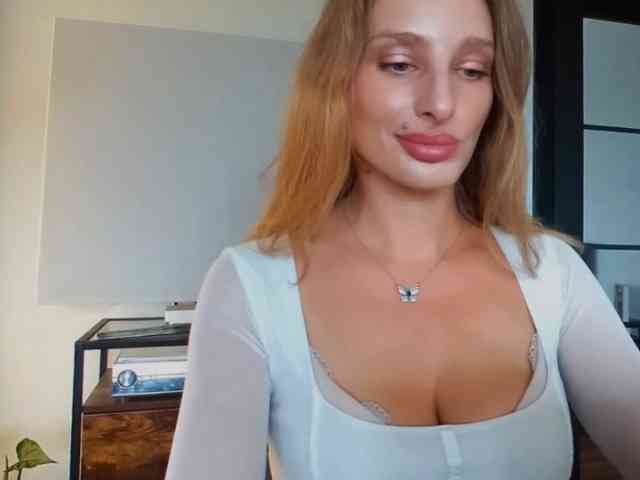 MarilynShow webcam