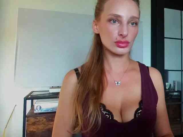 MarilynShow webcam
