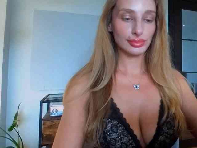 MarilynShow webcam